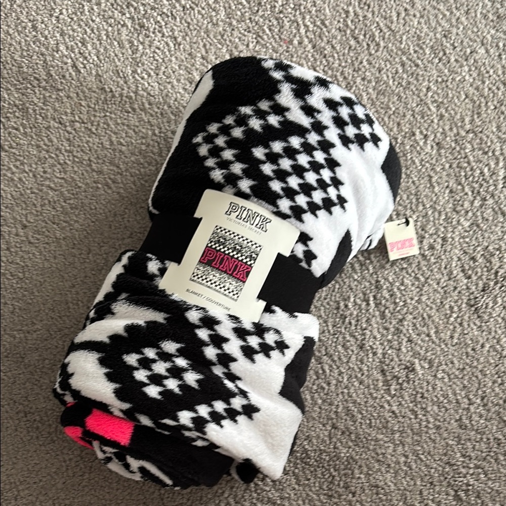 PINK Victoria's Secret Black and White Patterned Blanket